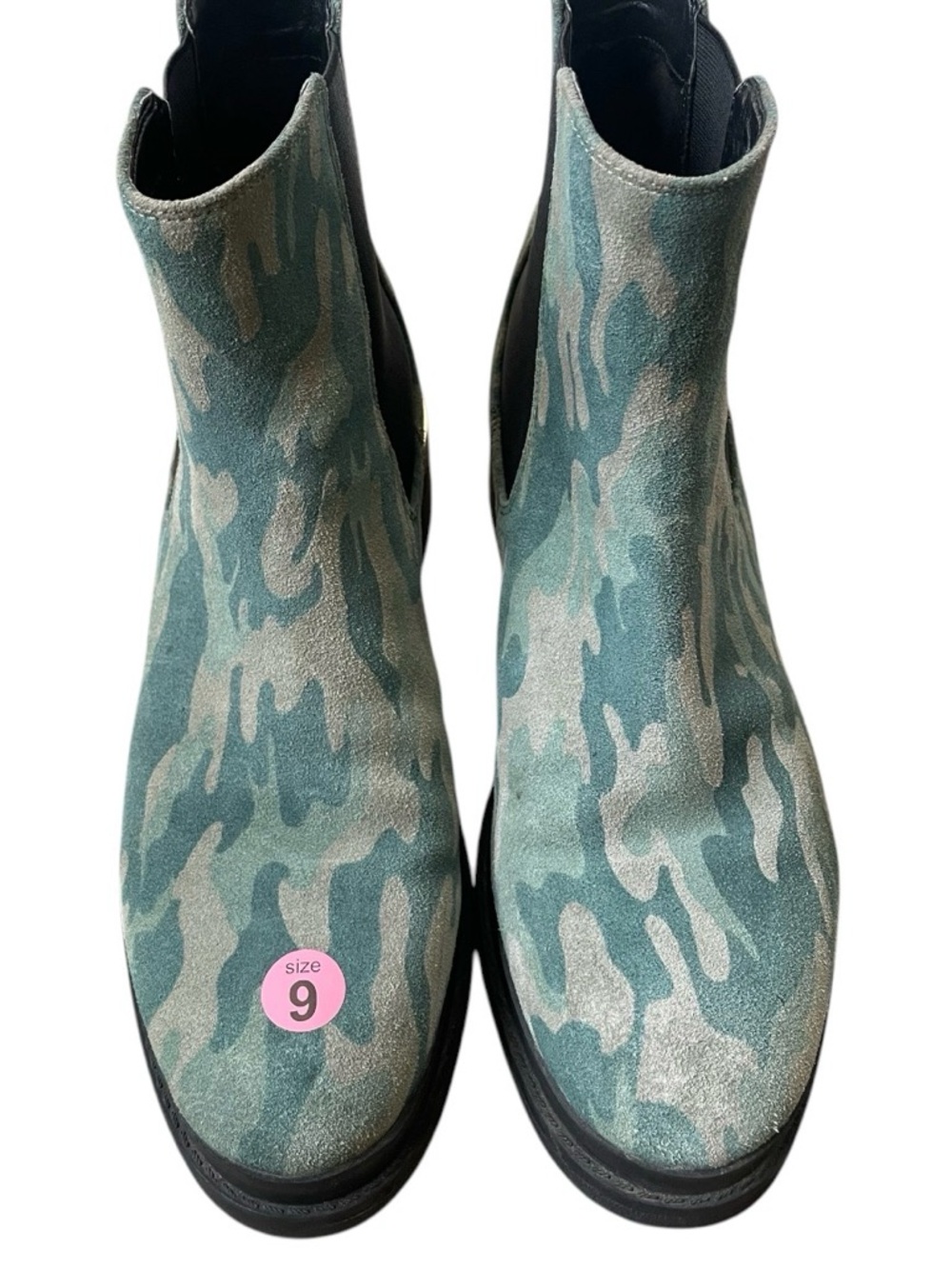 Kenneth Cole Reaction Green Camo Suede Chelsea Heeled Boots